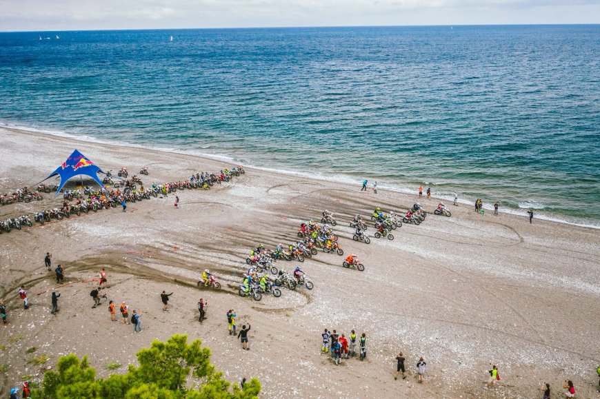 Kemer'in Dünyaya Açılan Kapısı: Sea to Sky Enduro Motosiklet Yarışı Başlıyor!