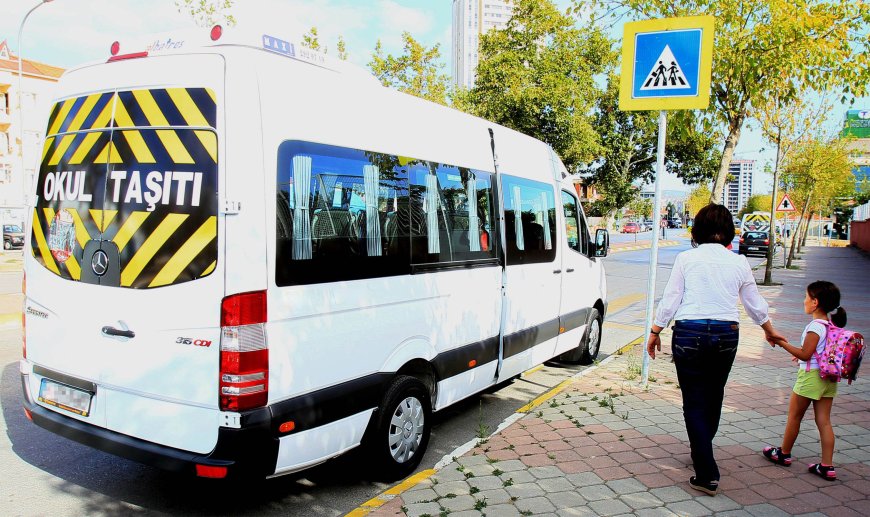 Antalya'da Servis Ücretlerine Zam Yolda: Kararı Büyükşehir Belediye Meclisi Verecek
