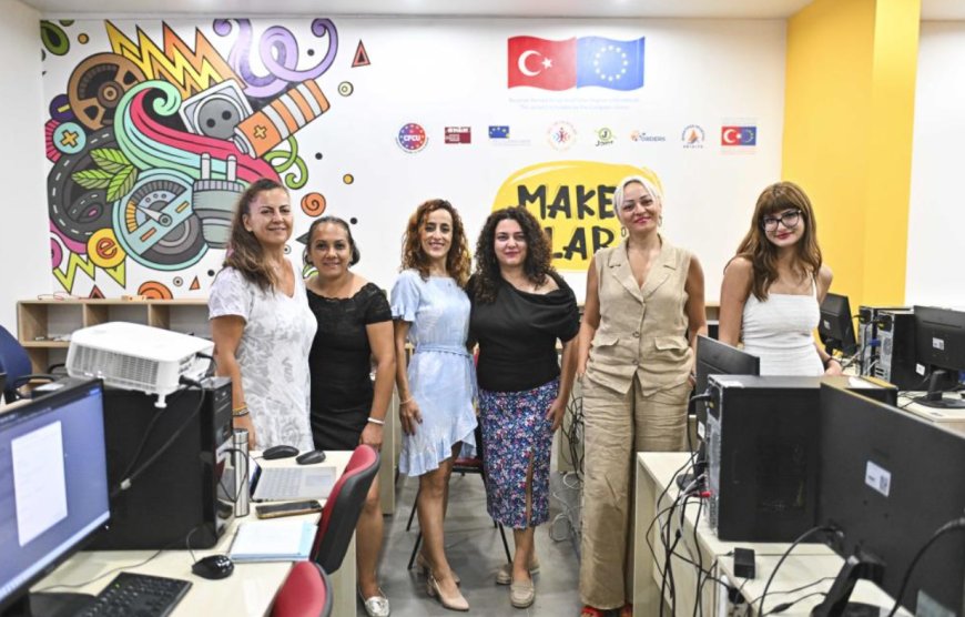 Muratpaşa Belediyesi'nden Kadınlara Dijital Pazarlama Eğitimi