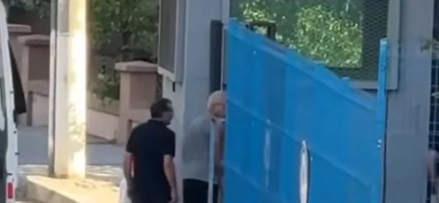 İzmir Balçova'da polis karakoluna saldırı.