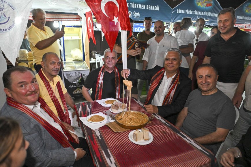 Karadeniz Ezgileri Muratpaşa’da Yankılandı: Yöreler Renkler Festivali Devam Ediyor