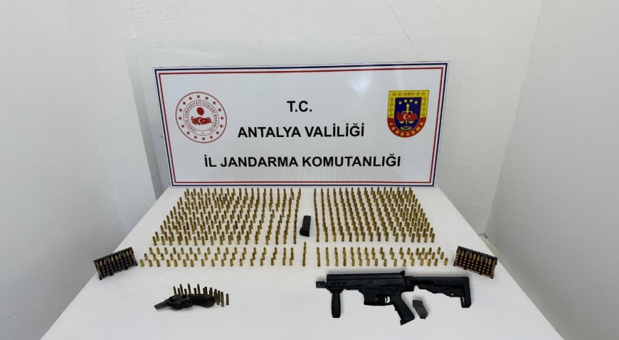 Antalya'da Suikast Silahı Ele Geçirildi: Jandarmadan Dev Operasyon
