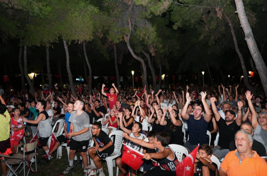 HayatPark'ta Basketbol Şöleni: Türkiye'nin Zaferi Coşkuyla Kutlandı