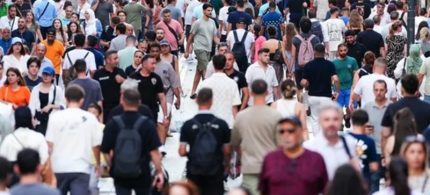 Atıl İşgücü Azalıyor: Hükümetten 'Ev Gençlerine' Özel Proje Geliyor