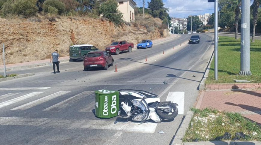 Manavgat'ta Korkutan Kaza: Kontrolsüz Çıkan Otomobil Motosiklete Çarptı