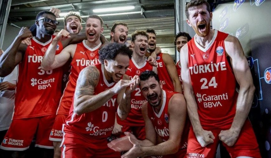Ay-Yıldızlılar Finali Kaybetti ama Gönüllerin Şampiyonu Oldu
