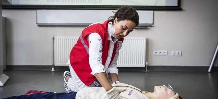Doğru Bilinen Yanlışlar Ölümcül Olabilir! İlk Yardım Hakkında Bilmeniz Gerekenler