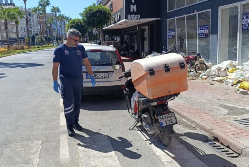 Manavgat'ta Zincirleme Kaza: Yaya Geçidinde Duraklayan Otomobile Motosiklet Çarptı