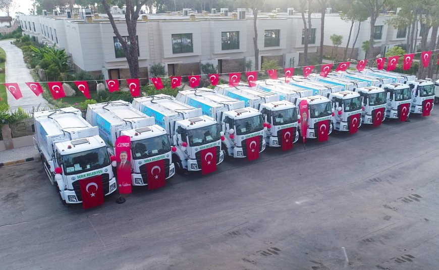 Serik Belediyesi Araç Filosunu Güçlendirdi: 10 Yeni Çöp Kamyonu Hizmete Başladı