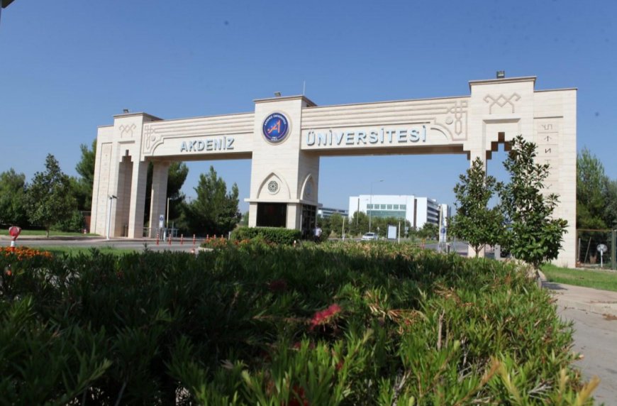 Dünyanın En İyileri Arasına Girdiler: Akdeniz Üniversitesi'nden 23 Bilim İnsanı Ödüllendirildi