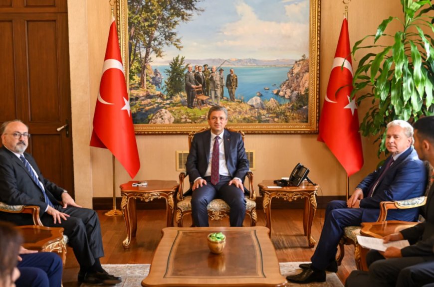 Antalya Valiliği'nde Rus-Türk Zirvesi: Tarım ve Turizmde İş Birliği Masaya Yatırıldı