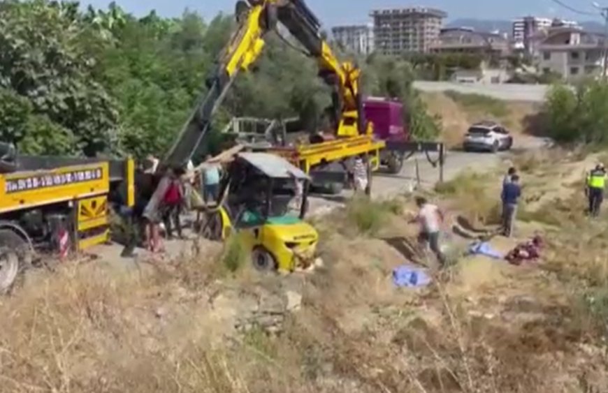 Antalya'da Feci Kaza: Devrilen Forkliftin Altında Kalan Sürücü Hayatını Kaybetti!