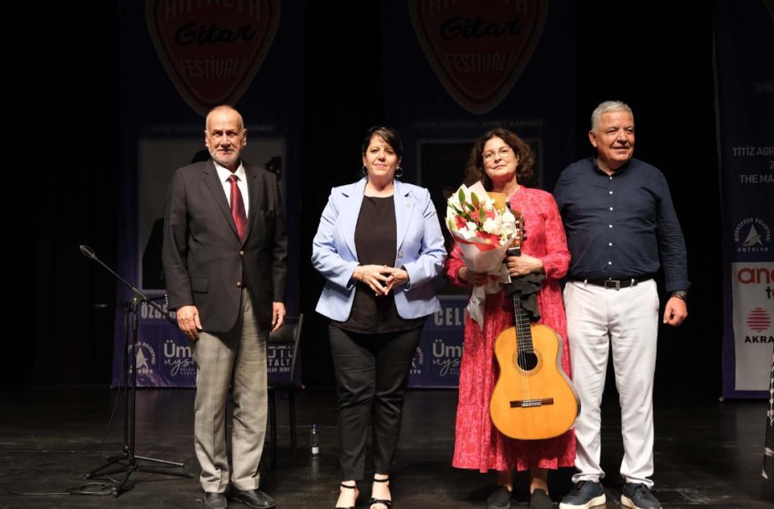 İsveçli Virtüöz Celia Linde Sahnedeydi: Uluslararası Antalya Gitar Festivali Final Yaptı.
