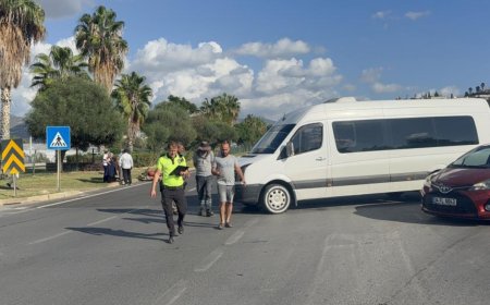 Gazipaşa'da Korkutan Kaza: Okul Servisiyle Çarpışan Motosiklet Sürücüsü Ağır Yaralandı!