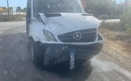 Manavgat'ta Okul Servisi Kazası: 7 Öğrenci Yaralı.