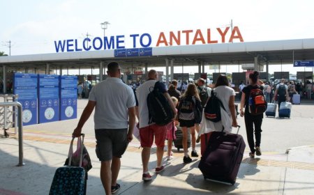 Antalya Eylül Rekorunu Kırdı: En Çok Turist Rusya'dan.