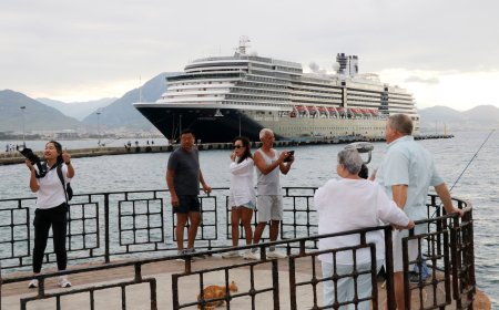 'Oosterdam' Kruvaziyeri Limasol'dan Alanya'ya Ulaştı