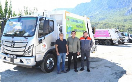 Kemer Belediyesi Temizlik İşleri Müdürlüğü bünyesine bir adet çöp kamyonu alımı yapıldı.