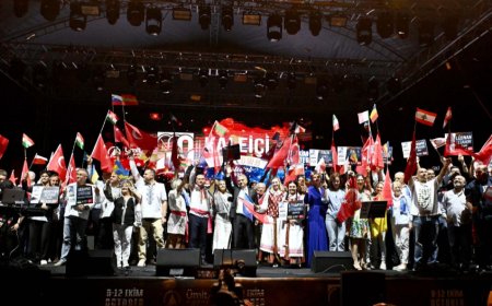 Kaleiçi Masal Karnavalına Döndü: Old Town Festivali Korteji Büyüleyici Görüntülere Sahne Oldu.