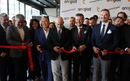 Antalya İş İnsanları Derneği Modern Ofisinin Açılışını Yaptı.