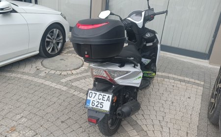 Manavgat'ta Motosiklet Kazası: 2 Yaralı.