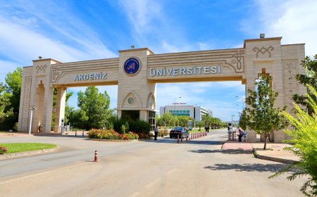Akdeniz Üniversitesi'nden İstikrarlı Yükseliş: Türkiye'de 21. Sırada!