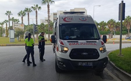 Manavgat'ta Korkutan Kaza: Motosiklet Sürücüsü Yaralandı