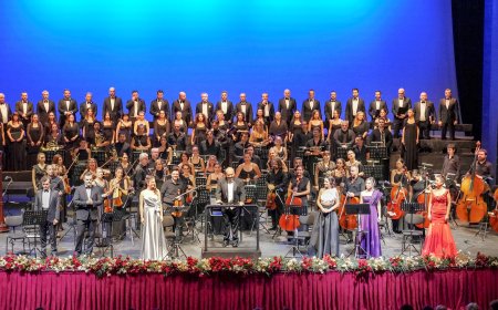 Antalya Devlet Opera ve Balesi, Yeni Sezonun İlk Prömiyerini 'Yevgeni Onegin' ile Yaptı