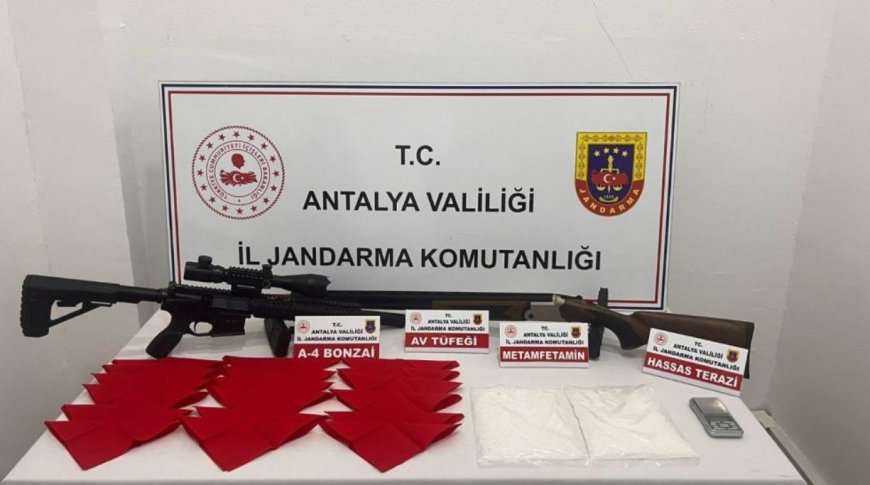Antalya'da Uyuşturucuya Büyük Darbe: 1 Kilo Metamfetamin ve 200 Bin Kullanımlık Kannabinoid Ele Geçirildi!