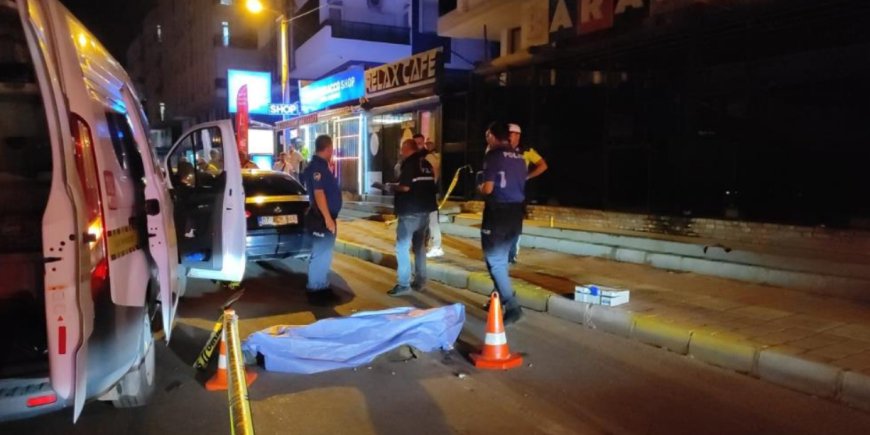 Antalya'da Feci Kaza: Otomobilin Çarptığı Yaya Hayatını Kaybetti, Sürücü Gözaltında!