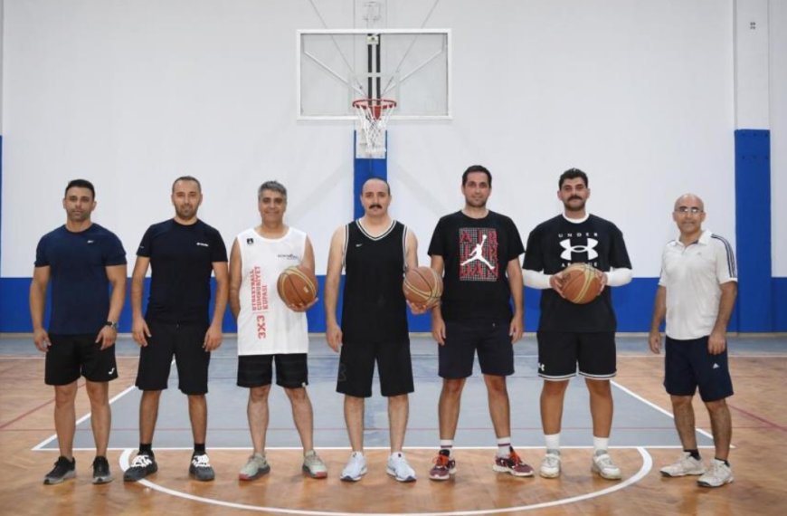 Konyaaltı Halkına Kazandırılan Yeni Spor Tesisi Açılışa Hazır: Başkan Kotan Sahayı İlk Deneyen İsim Oldu.