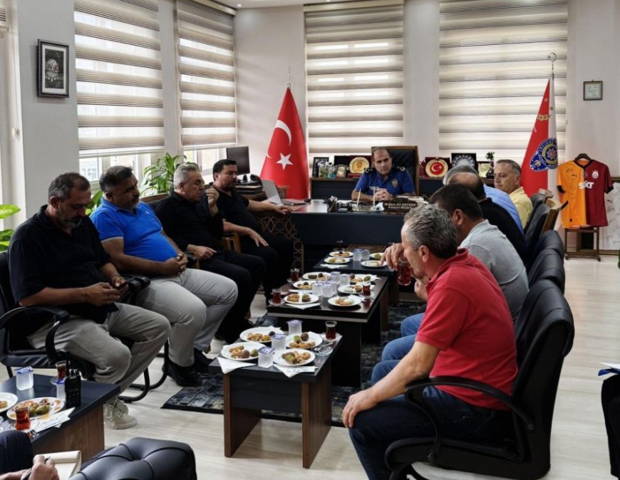 Gazipaşa'da Huzur Toplantısı: Emniyet ve Muhtarlar, Suçla Mücadelede Güç Birliği Yaptı.