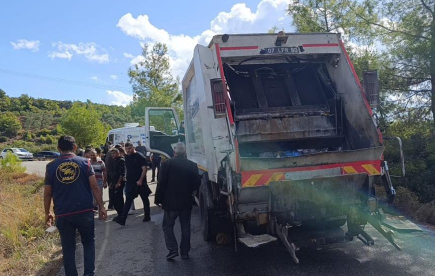 Antalya'da Dehşet: Temizlik İşçisi, Arkadaşını Çöp Kamyonunda Bıçaklayarak Öldürdü!