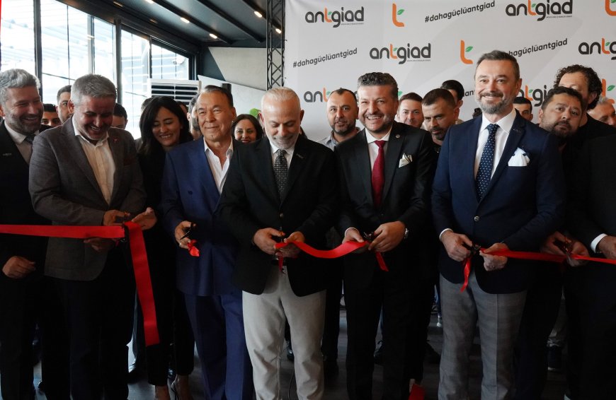 Antalya İş İnsanları Derneği Modern Ofisinin Açılışını Yaptı.