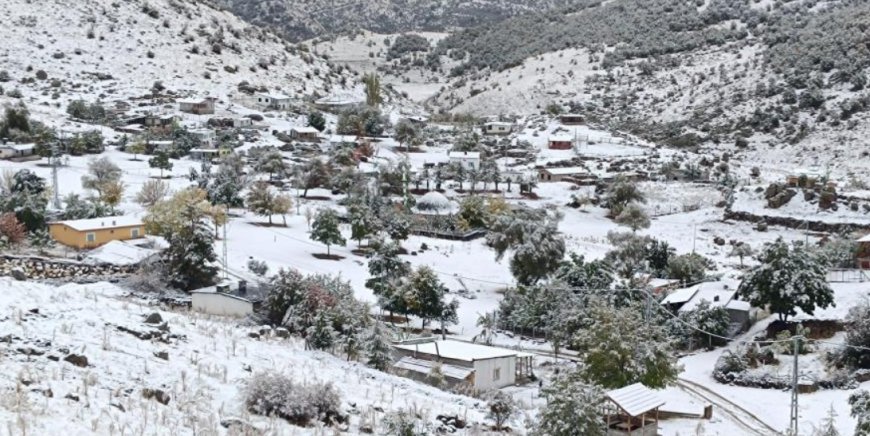 Antalya Akseki'de Yüksek Rakımlı Yaylalar Beyaza Büründü
