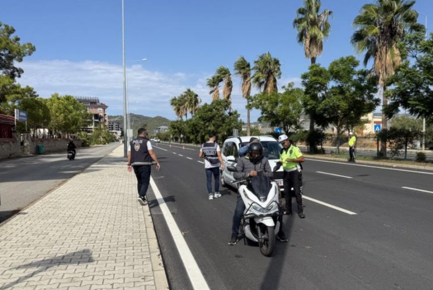 Gazipaşa'da Huzur Uygulaması: Asayiş ve Trafik Denetiminde Kural İhlallerine Ceza Yağdı.