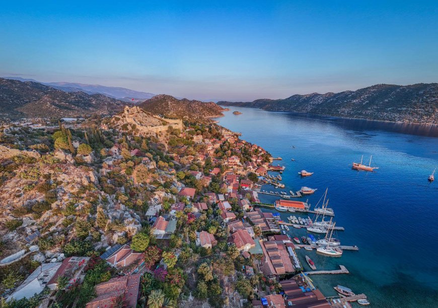 DÜNYA DEVİ ÖDÜL ANTALYA'YA! Kaleüçağız Köyü, BM'den 'En İyi Turizm Köyü 2025' Unvanını Aldı.