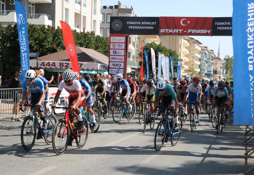 Tüm Türkiye'yi Dolaşan Şampiyona Alanya'da Noktalandı.