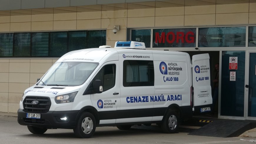 Konyaaltı'nda Hareketsiz Yatan Gencin Ölümü Araştırılıyor.