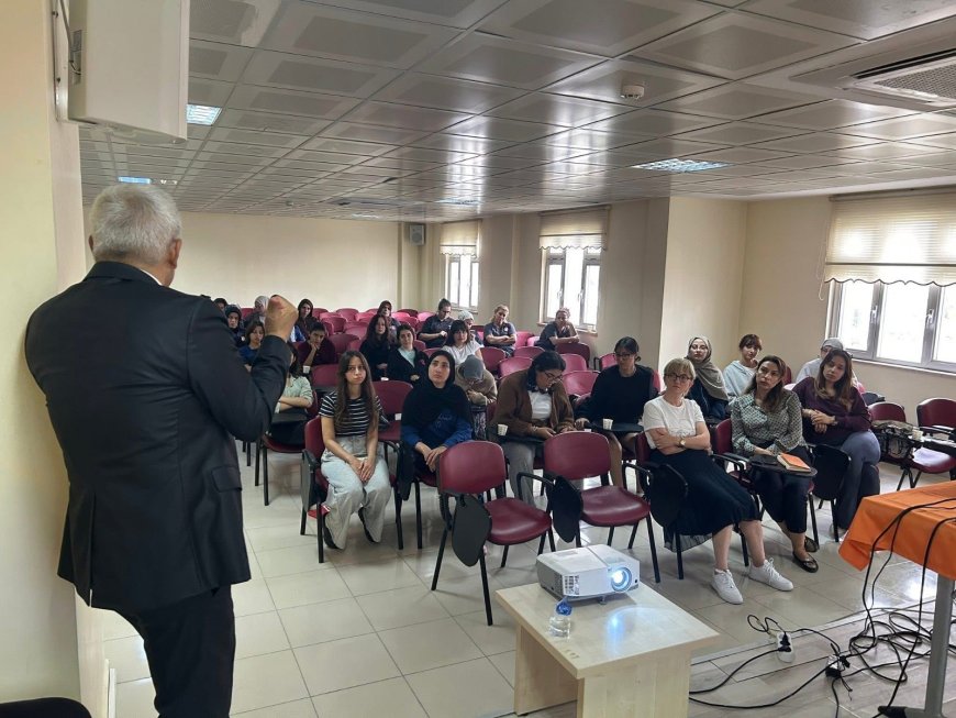 KYK VE SAĞLIK İŞ BİRLİĞİ: Manavgat Devlet Hastanesi Başhekimi, Kız Öğrencilerle Buluştu.