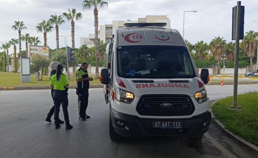 Manavgat'ta Korkutan Kaza: Motosiklet Sürücüsü Yaralandı