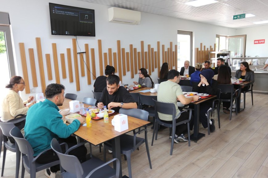 Kepez’in Öğrenci Kent Lokantası, Ucuz ve Kaliteli Yemekle Öğrencilerin Gözdesi Oldu