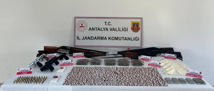 Antalya Serik'te Dev Uyuşturucu Operasyonu: 51 Şüpheliye Eş Zamanlı Baskın