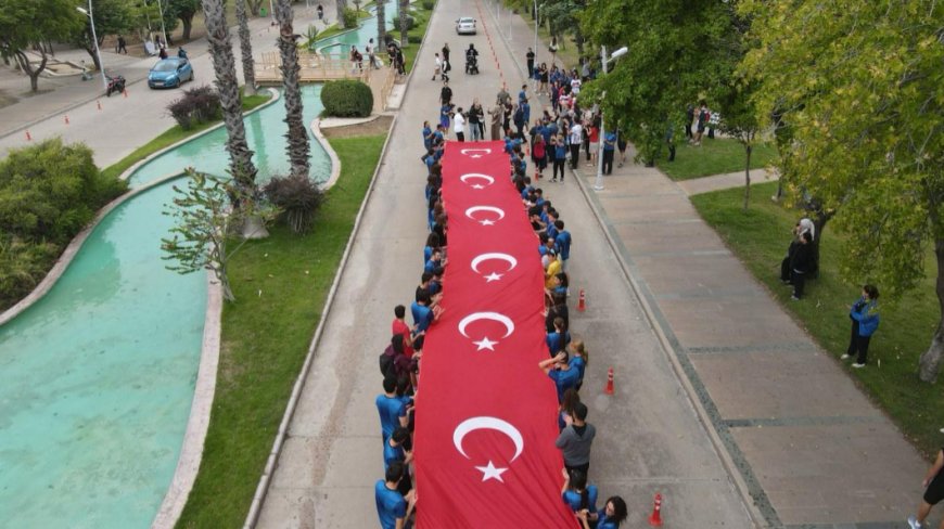 Akdeniz Üniversitesi'nde Cumhuriyet Coşkusu Koşusu