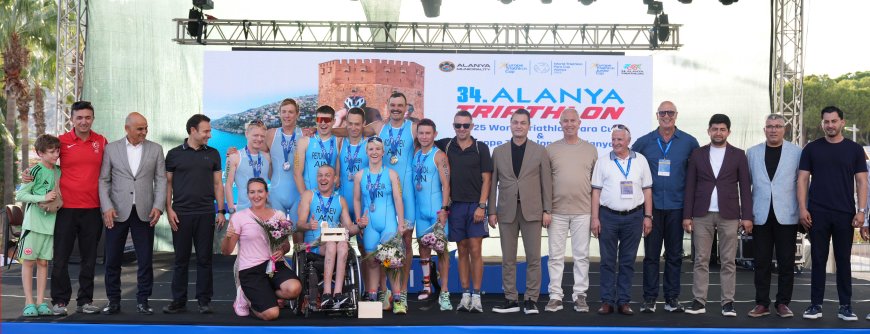 Alanya 34. Uluslararası Triatlon ve Paratriatlon Dünya Kupası'na Ev Sahipliği Yaptı: 34 Ülke Yarıştı