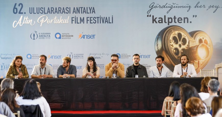 Antalya'da Sinema Rüzgarı: 'Sahibinden Rahmet' Ekibi Yoğun İlgiyle Karşılandı