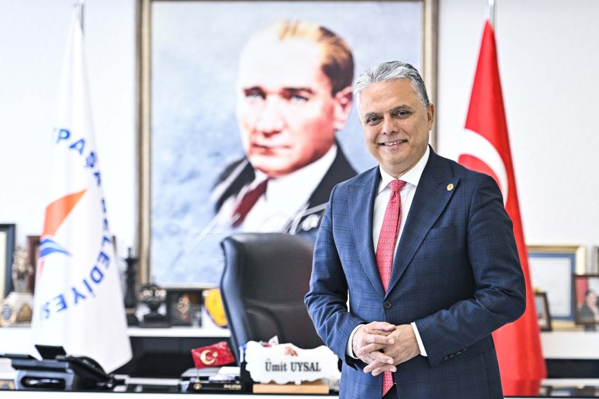 Muratpaşa Belediye Başkanı Uysal: "Cumhuriyet Gelecek Kuşaklarımızın Yolunu Aydınlatacak"