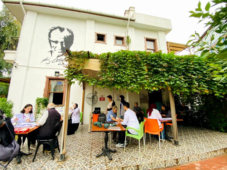 Muratpaşa Yaşlı Evleri'nde Ücretsiz Sağlık Taraması