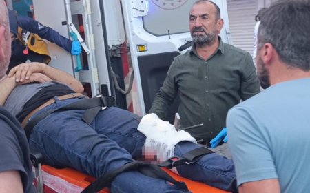 Manavgat'ta Feci Kaza: Hurma Toplarken Düştü, Bacağına Demir Korkuluk Saplandı