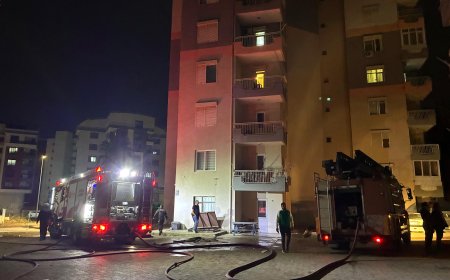 Antalya'da Faciadan Dönüldü: Yanan Daireden Yaralı Çıktı